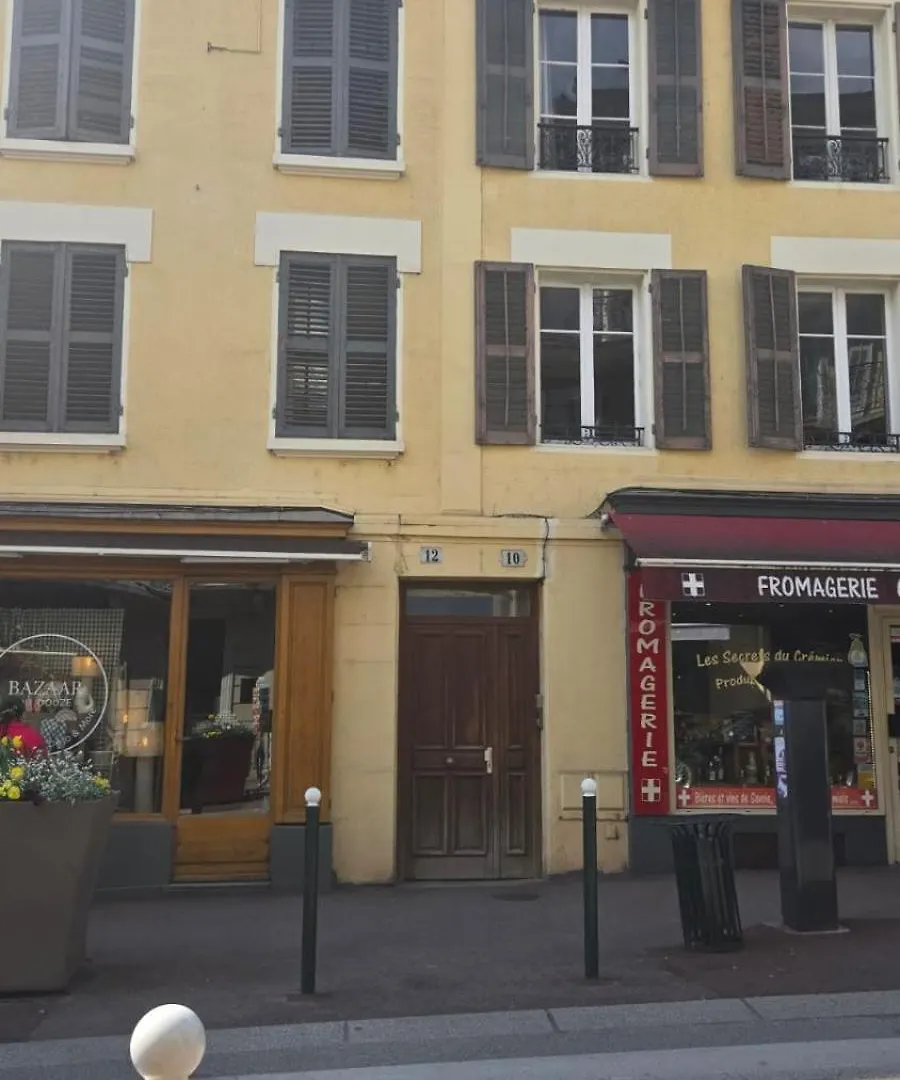 Le Precilla Apartman Aix-les-Bains Franciaország